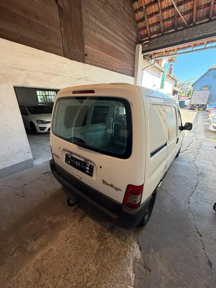 Gebraucht Citroën Berlingo 69 PS (50 kW) 2006 Weiß Van / Kleinbus
