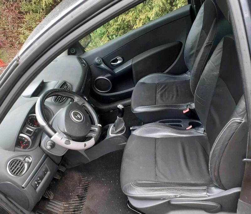 Gebraucht Renault Clio II 112 PS (82 kW) 2007 Grau Limousine