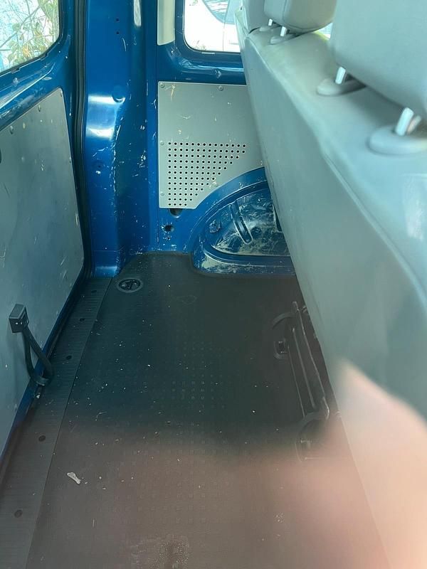 Second-hand VW Transporter 2012 Albastru Van