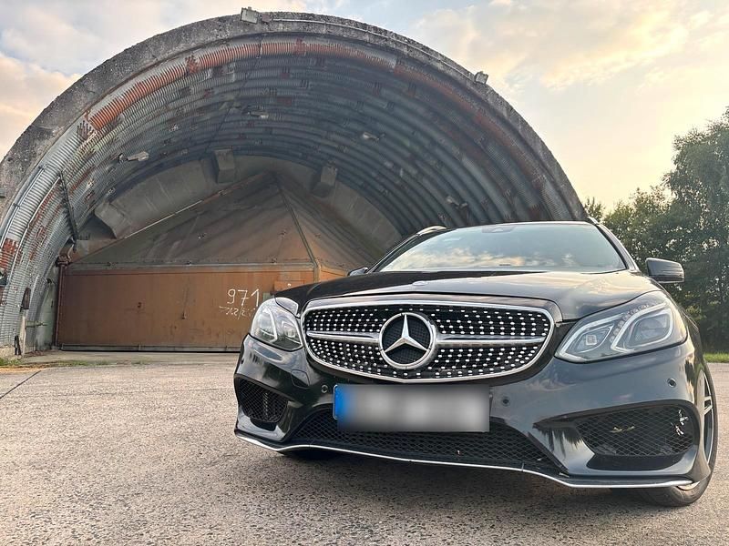 Gebraucht Mercedes E350 256 PS (188 kW) 2014 Schwarz Kombi