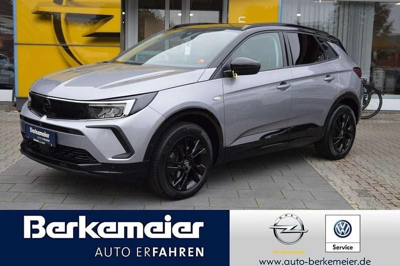 Kontrast grauquarz silber (metallic) Gebraucht 2022 Opel Grandland X GS Line SUV | 20.850 € (Fairer Preis) - Bild 1/4