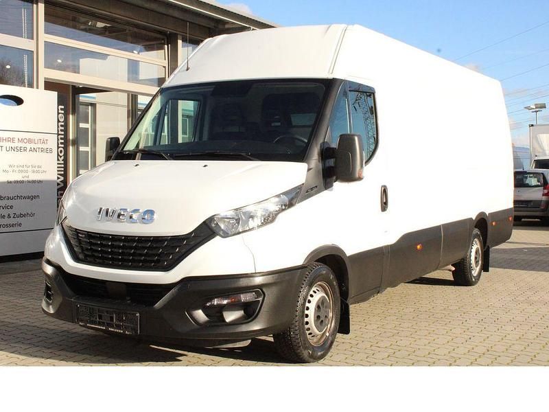 Gebraucht Iveco Daily 156 PS (114 kW) 2021 Weiß Van / Kleinbus