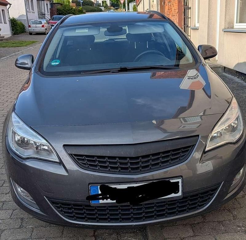 Gebraucht 2000 Opel Astra Kombi | 3.700 € (Etwas zu teuer) - Bild 1/4