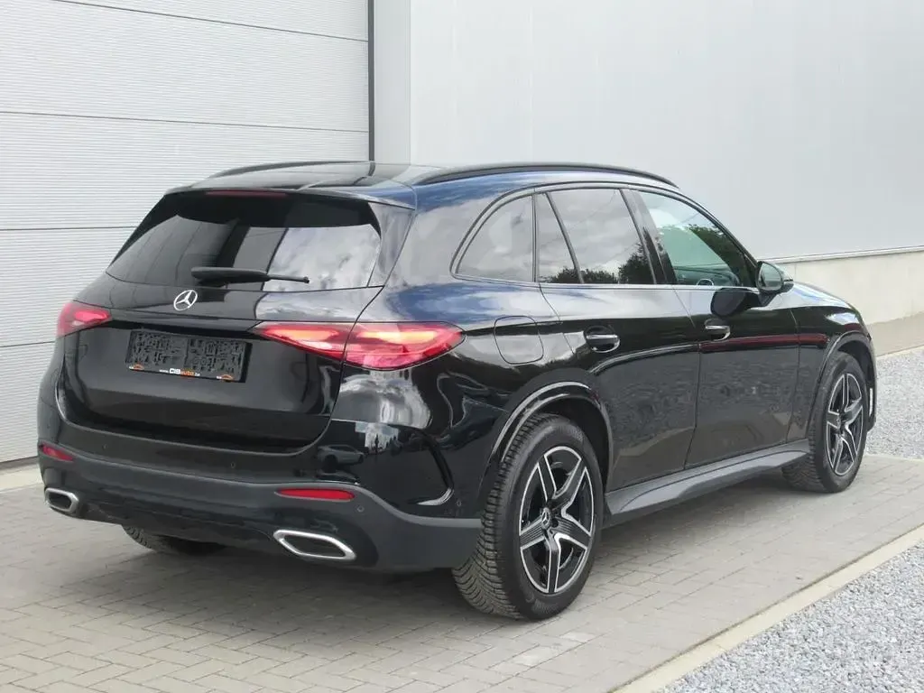 Gebraucht Mercedes GLC220 AMG 197 PS (144 kW) 2023 Schwarz SUV