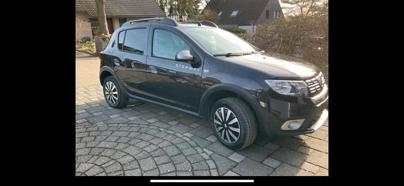 Gebraucht Dacia Sandero Prestige 90 PS (66 kW) 2019 Schwarz Limousine