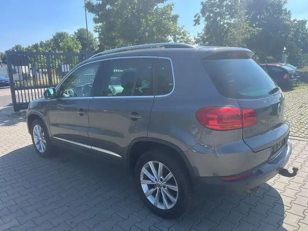 Gebraucht VW Tiguan Style 140 PS (102 kW) 2014 Grau SUV