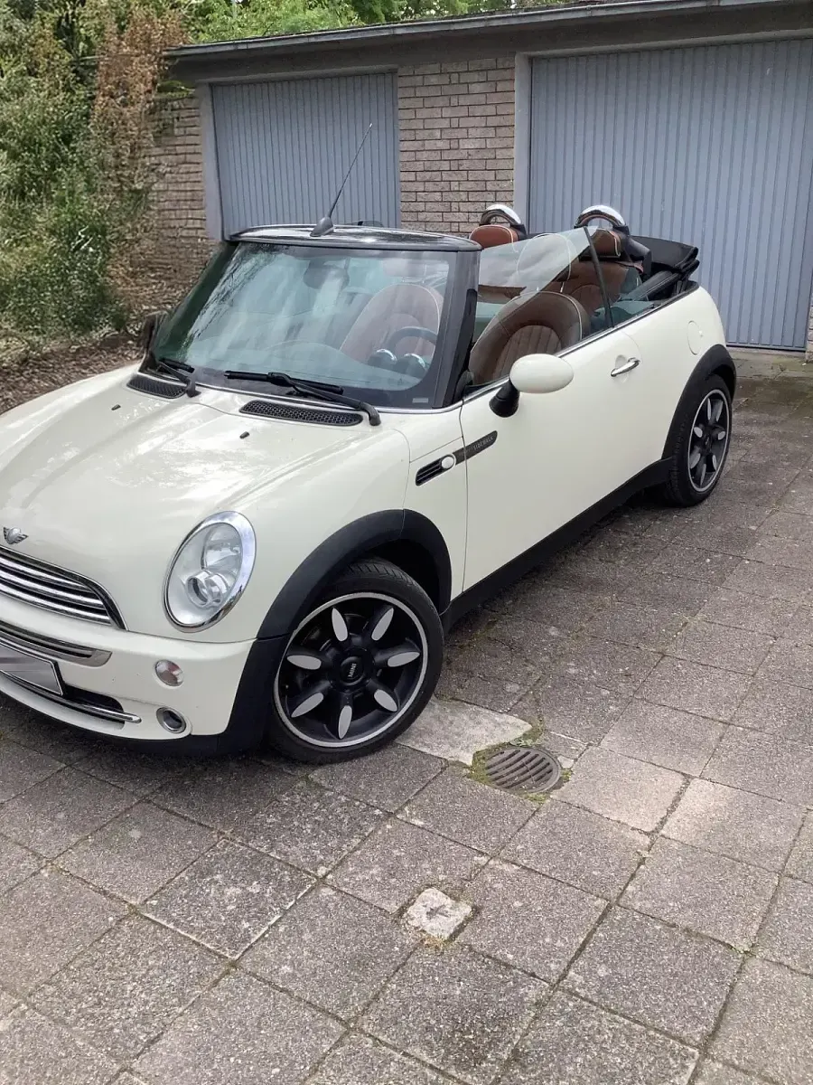 Gebraucht Mini Cooper Cabriolet 85 PS (62 kW) 2008 Weiß Cabrio