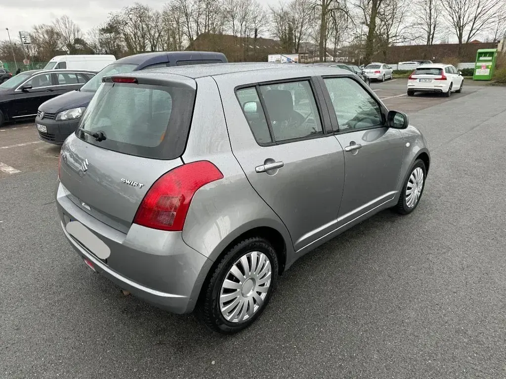 Gebraucht Suzuki Swift 92 PS (67 kW) 2007 Grau Kleinwagen