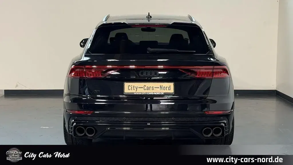 Gebraucht Audi SQ8 Ambiente 650 PS (478 kW) 2021 Schwarz SUV