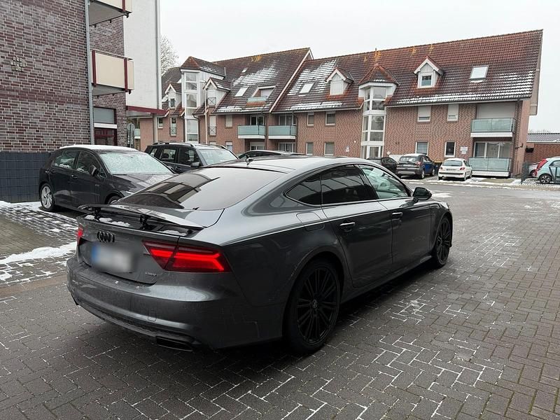 Grau Gebraucht 2016 Audi A7 Competition Limousine | 23.500 € (Guter Preis) - Bild 1/4