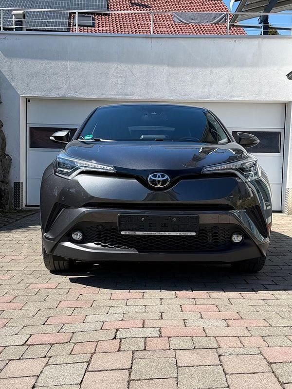 Second-hand Toyota C-HR Multidrive S 116 CP (85 kW) 2017 Gri SUV