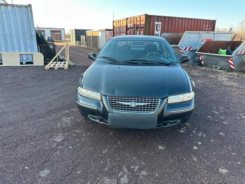 Gebraucht Chrysler Stratus 131 PS (96 kW) 1998 Schwarz Limousine