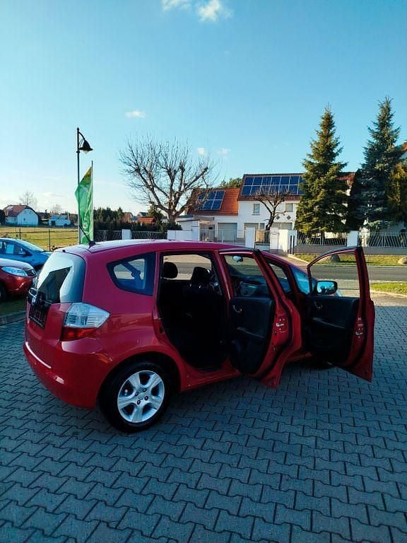 Gebraucht Honda Jazz Elegance 99 PS (72 kW) 2010 Rot Kleinwagen