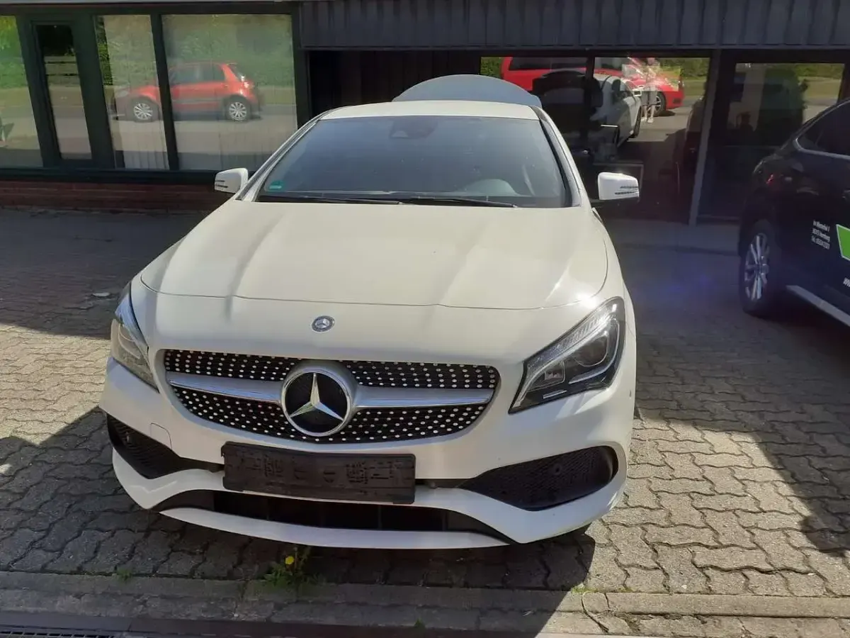 Gebraucht Mercedes CLA180 AMG Edition 1 122 PS (89 kW) 2017 Weiß Limousine