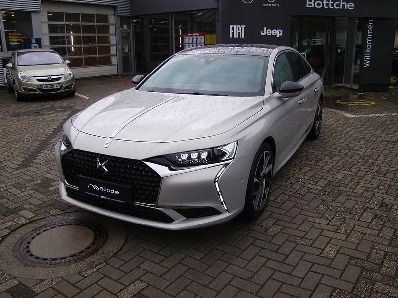 Gebraucht DS Automobiles DS9 Rivoli Plus 181 PS (133 kW) 2021 Lackierung chrystal pearl/typ aussenverkleidung metalliclackierung Limousine