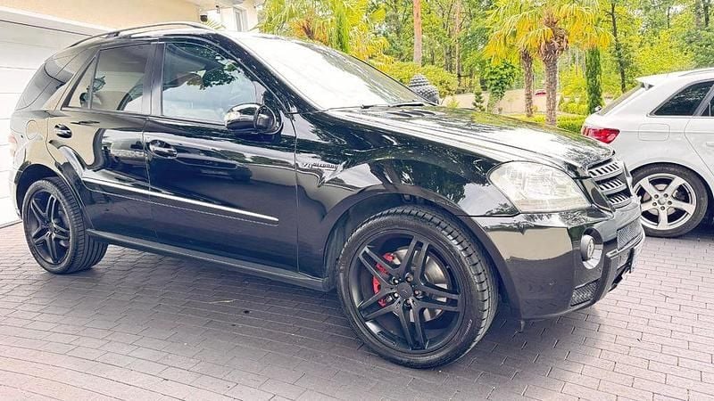 Schwarz Gebraucht 2008 Mercedes ML420 SUV | 10.990 € (Fairer Preis) - Bild 1/3
