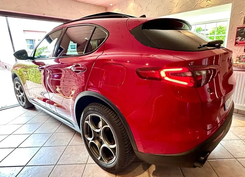 Gebraucht Alfa Romeo Stelvio Tech Edition 200 PS (147 kW) 2019 Rot SUV