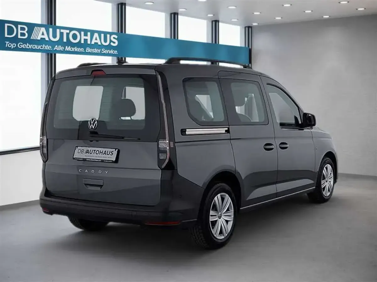 Gebraucht VW Caddy 102 PS (75 kW) 2023 Grau Van / Kleinbus