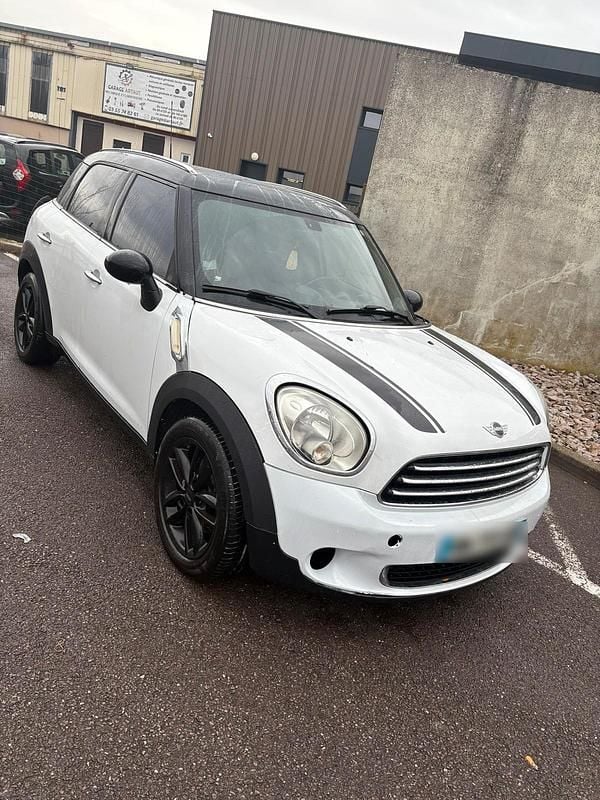 Second-hand Mini Cooper 2011 Galben Hatchback