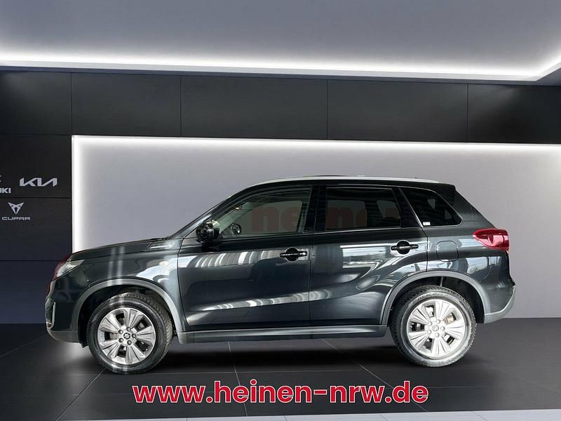 Gebraucht Suzuki Vitara Comfort 129 PS (94 kW) 2022 Cosmic black pearl SUV