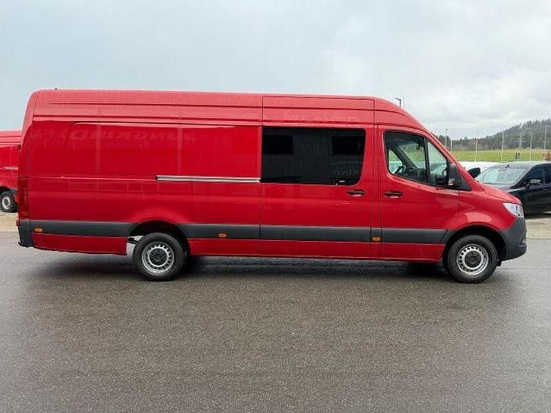 Gebraucht Mercedes Sprinter 170 PS (125 kW) 2022 Rot Van