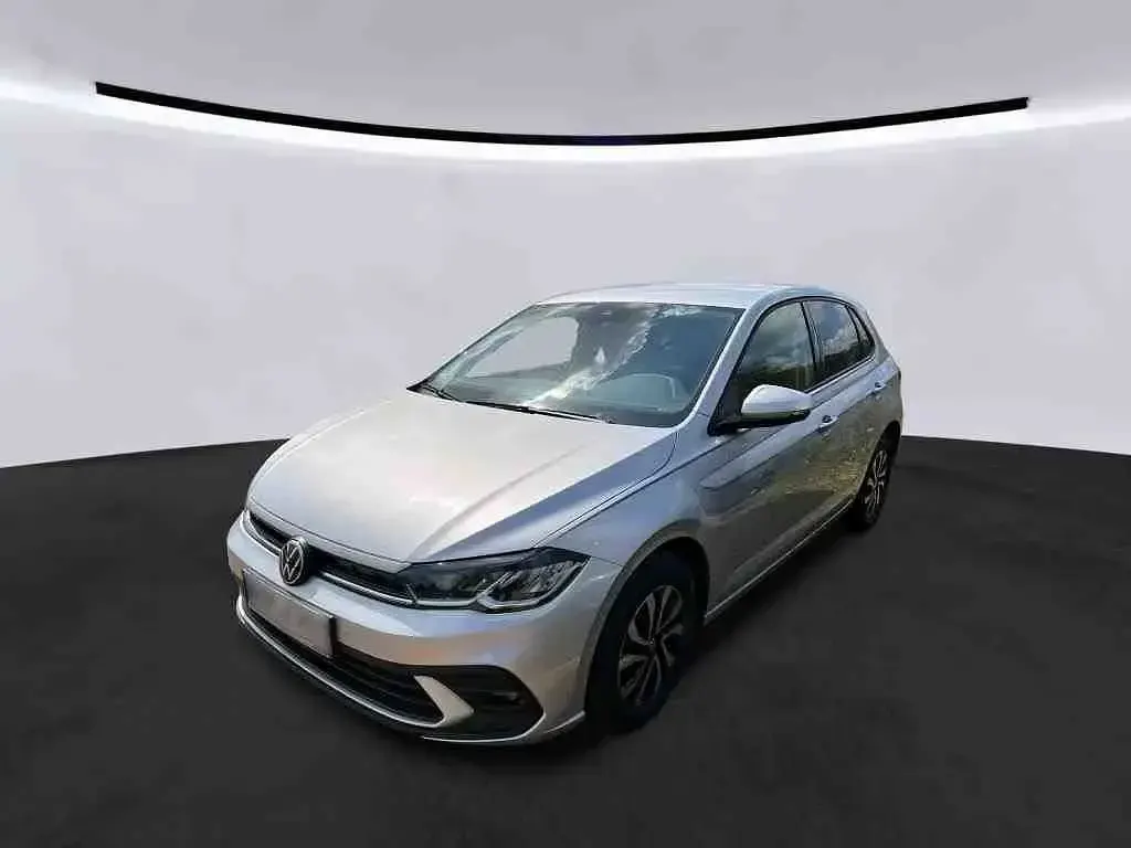 Gebraucht VW Polo Active 95 PS (69 kW) 2022 Reflexsilber metallic Kleinwagen