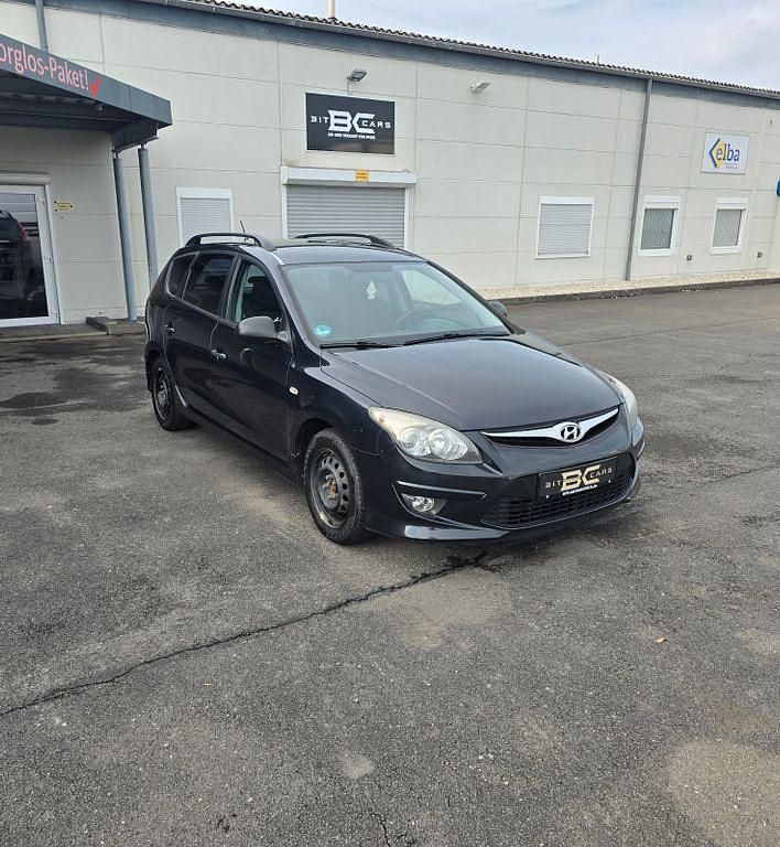 Gebraucht Hyundai i30 Edition+ 90 PS (66 kW) 2011 Schwarz Kombi