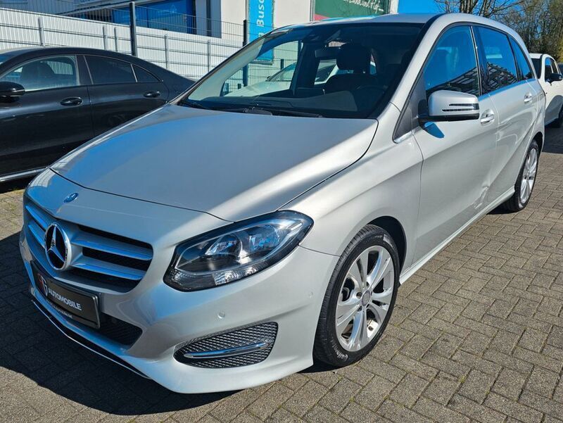 Gebraucht Mercedes B180 109 PS (80 kW) 2016 Polarsilber  metalliclack Van / Kleinbus