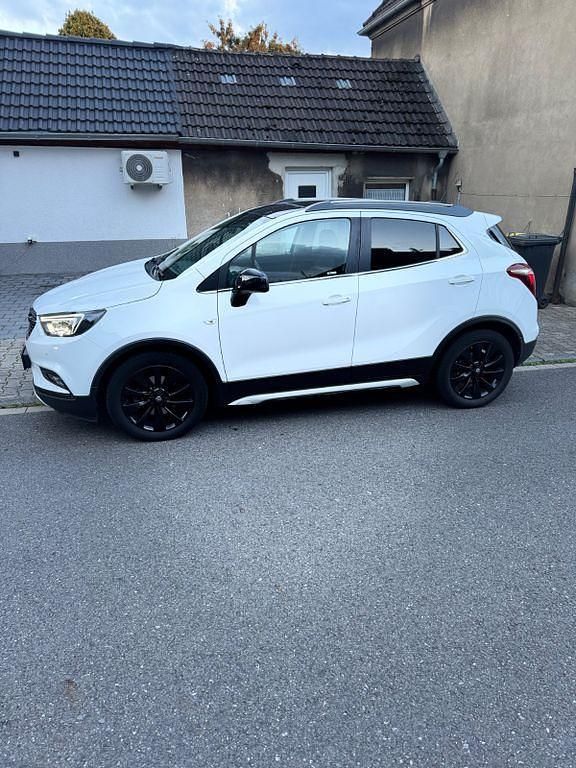 Weiß Gebraucht 2017 Opel Mokka X Edition SUV | 12.300 € (Fairer Preis) - Bild 1/4