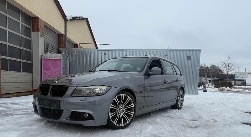 Gebraucht BMW 330 M Sport 245 PS (180 kW) 2012 Grau Kombi