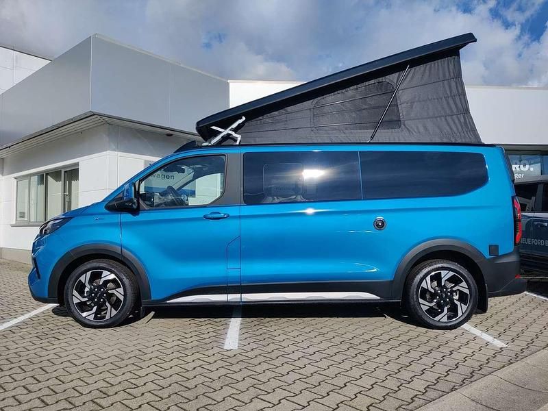 Neu Ford Tourneo Active 150 PS (110 kW) 2026 Digitalaqua blau Van / Kleinbus