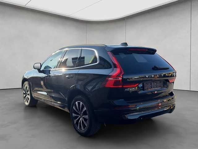 Gebraucht Volvo XC60 Core 250 PS (183 kW) 2024 Schwarz SUV