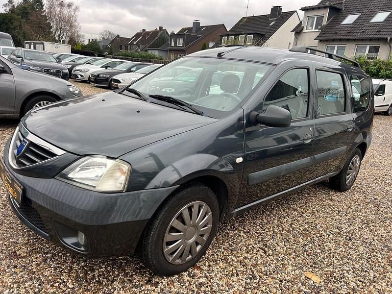 Grau Gebraucht 2008 Dacia Logan MCV Lauréate Kombi | 1.999 € (Guter Preis) - Bild 1/4