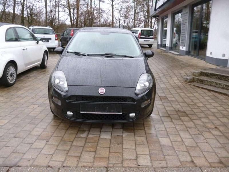 Gebraucht Fiat Punto Lounge 69 PS (50 kW) 2017 Colore esterno Kleinwagen