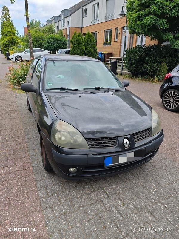 Schwarz Gebraucht 2003 Renault Clio II Kleinwagen | 300 € (Superpreis) - Bild 1/4