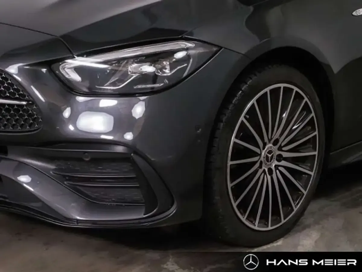Gebraucht Mercedes C300 AMG 204 PS (150 kW) 2025 Lack graphitgrau Kombi