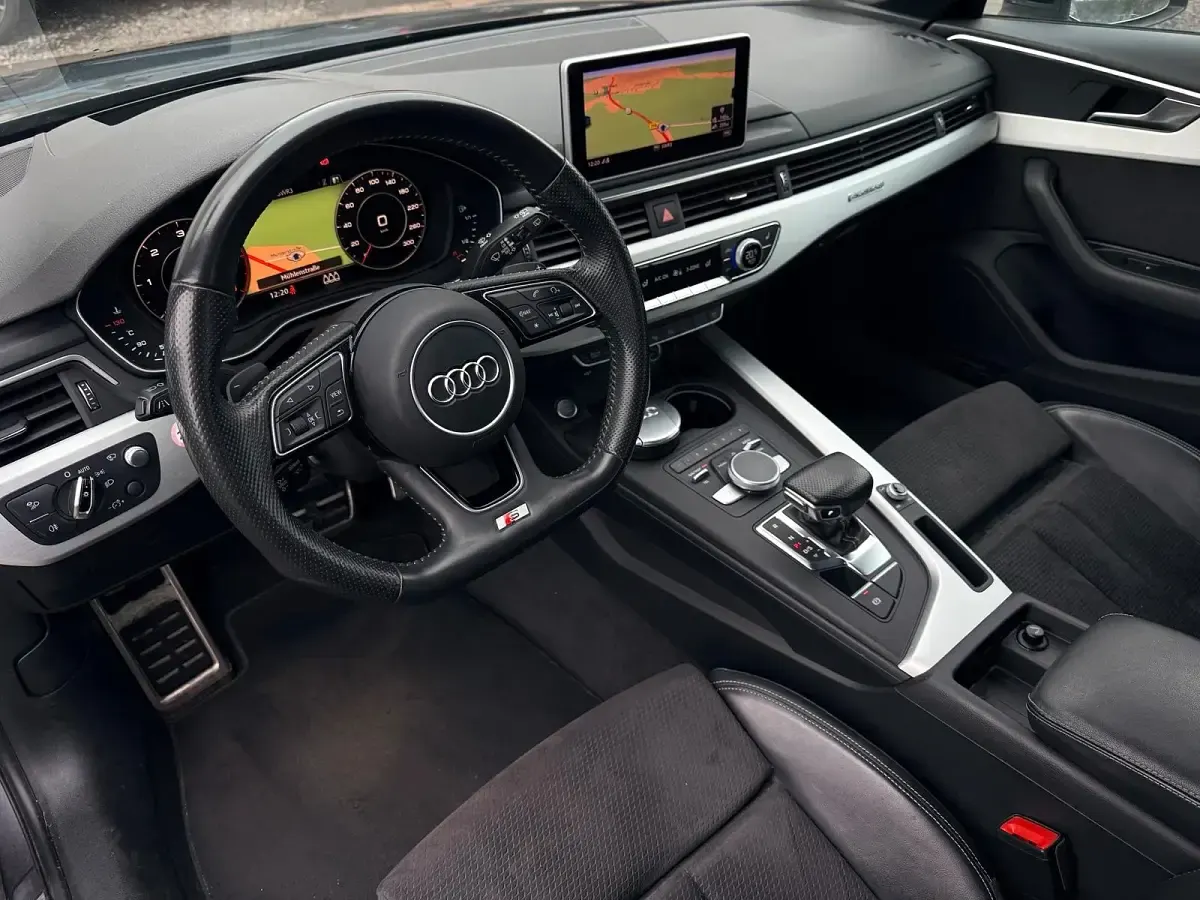 Usata Audi A4 S-Line 273 CV (200 kW) 2017 Grigio Station wagon