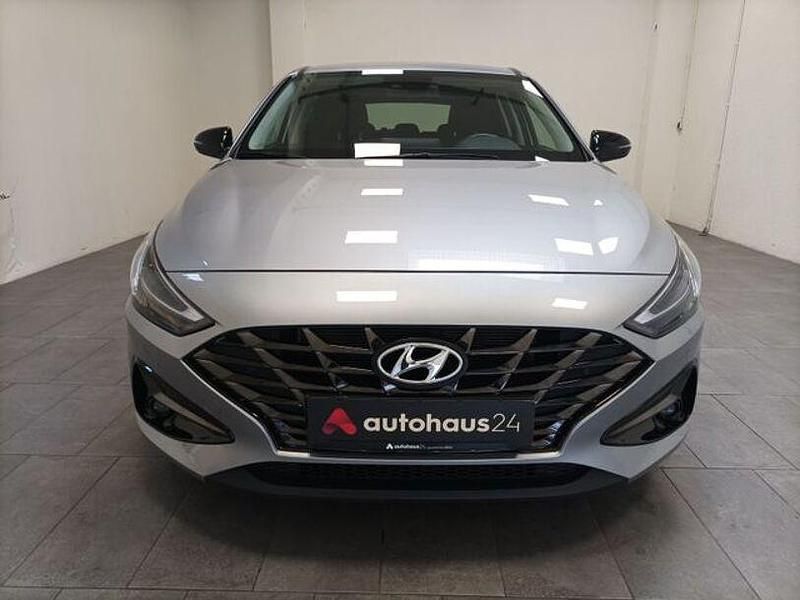 Gebraucht Hyundai i30 160 PS (117 kW) 2022 Silber Limousine