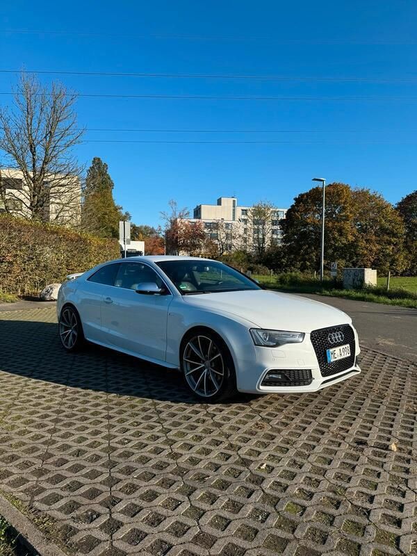 Weiß Gebraucht 2016 Audi A5 S-Line Coupé | 16.999 € - Bild 1/4
