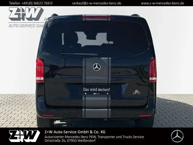Gebraucht Mercedes Vito 190 PS (139 kW) 2019 Purple (lack obsidianschwarz) Van