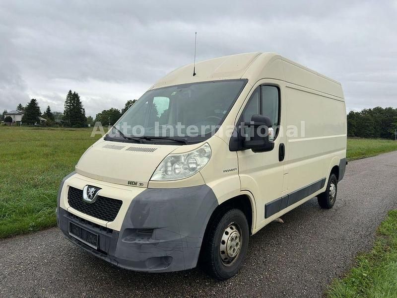 Beige Gebraucht 2009 Peugeot Boxer Van | 6.999 € (Superpreis) - Bild 1/4