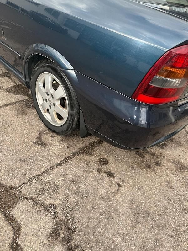 Gebraucht Opel Astra 101 PS (74 kW) 2001 Blau Coupé