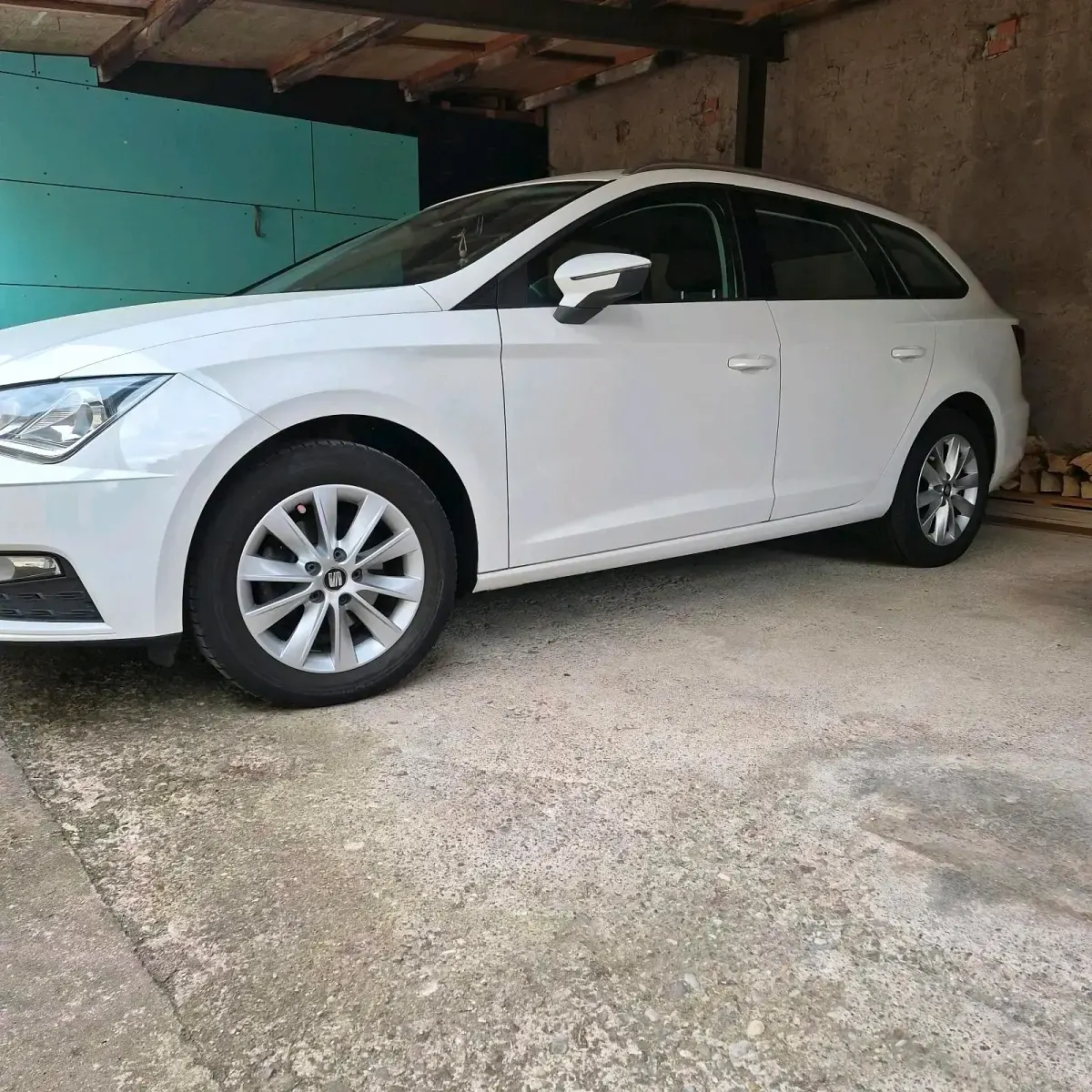 Gebraucht Seat Leon 120 PS (88 kW) 2019 Weiß Kombi