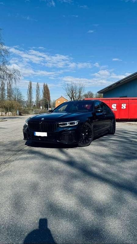 Schwarz Gebraucht 2019 BMW 730 Executive Limousine | 58.700 € - Bild 1/4