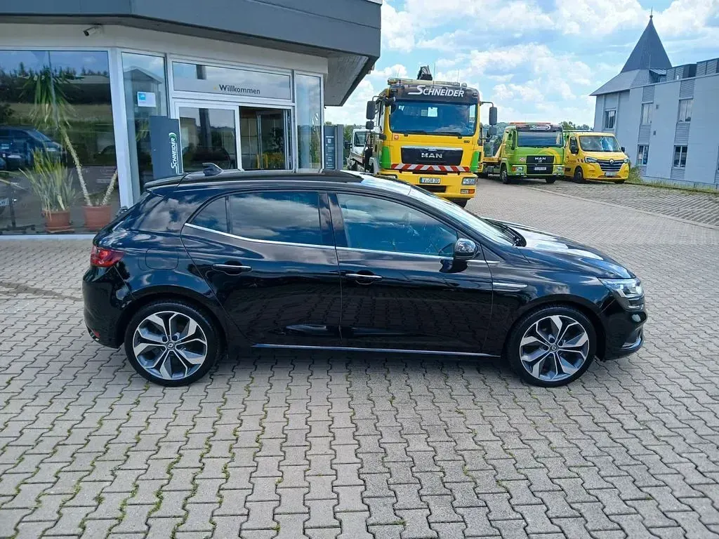 Gebraucht Renault Mégane Intens 73 PS (53 kW) 2018 Schwarz Limousine