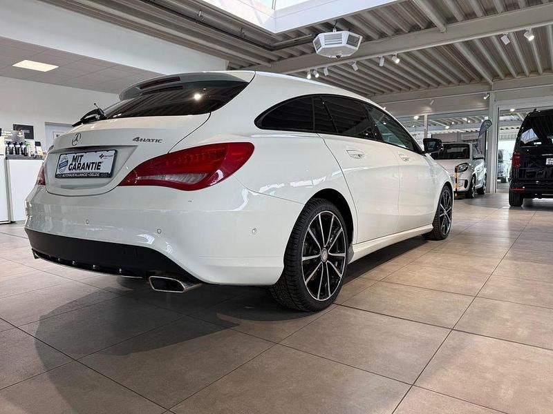 Gebraucht Mercedes CLA250 Shooting Brake 211 PS (155 kW) 2016 Weiß Kombi
