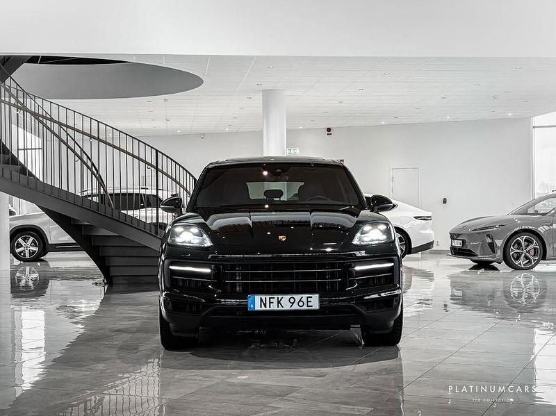 Gebraucht Porsche Cayenne 470 PS (345 kW) 2023 Schwarz SUV