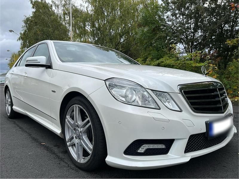 Gebraucht Mercedes E350 AMG 265 PS (194 kW) 2011 Limousine