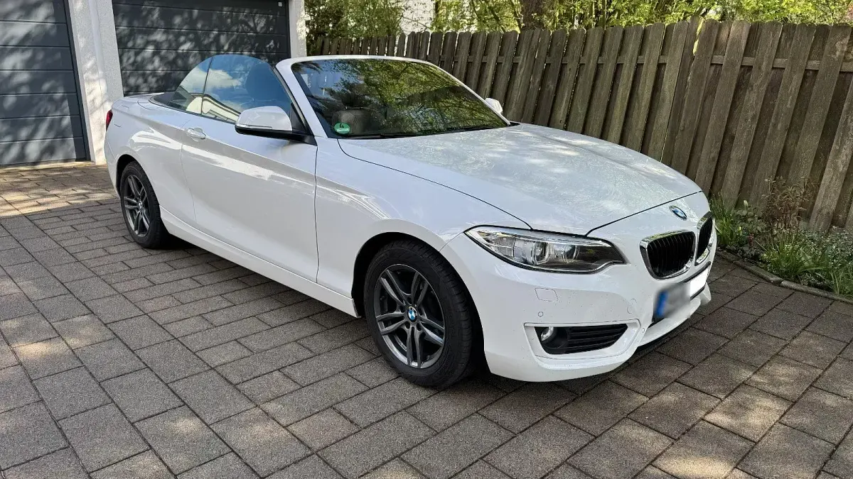 Gebraucht BMW 218 Advantage 150 PS (110 kW) 2016 Weiß Cabrio