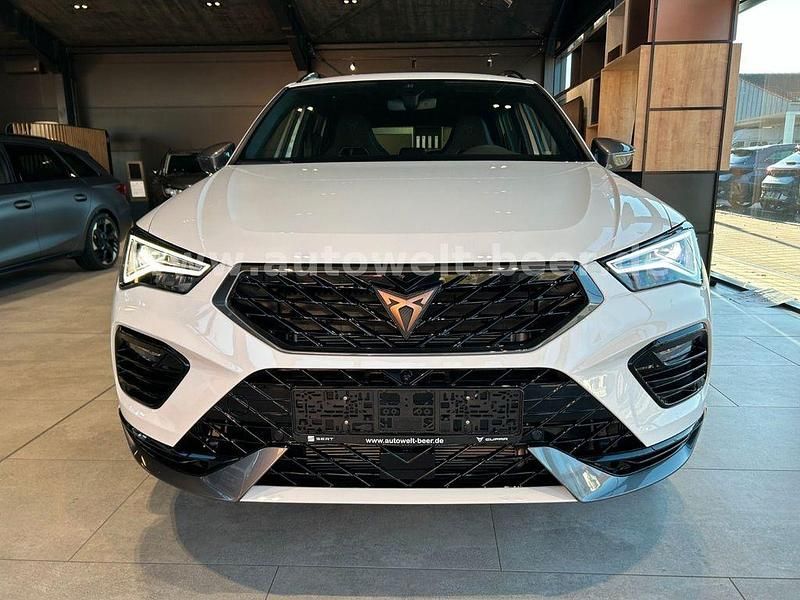 Neu Cupra Ateca VZ 300 PS (220 kW) 2025 "bila" weiss SUV